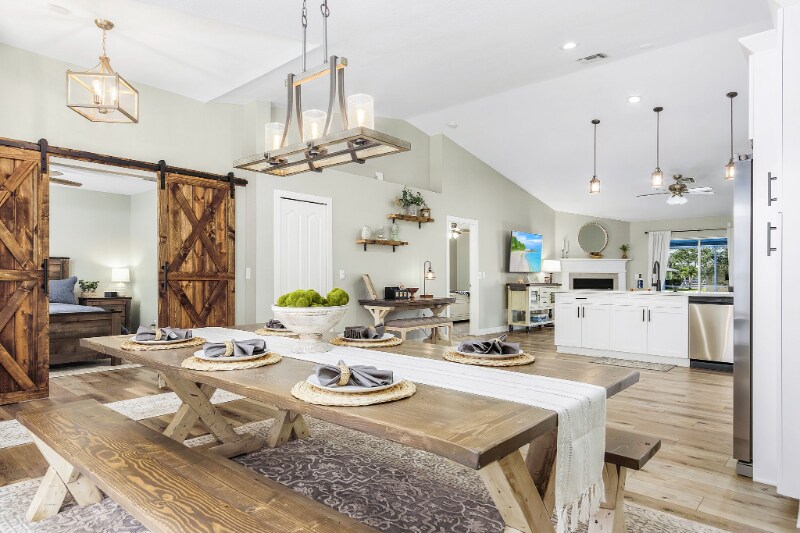 Building Photo - 1300 SE 5th Terrace