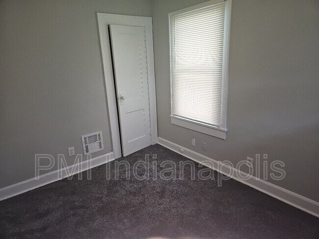 Building Photo - 3641 N Illinois St