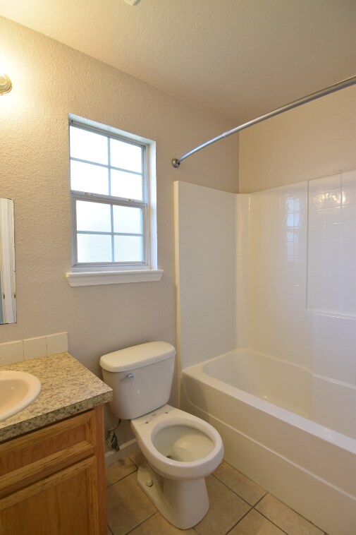 Building Photo - 2509 Saulsbury Dr