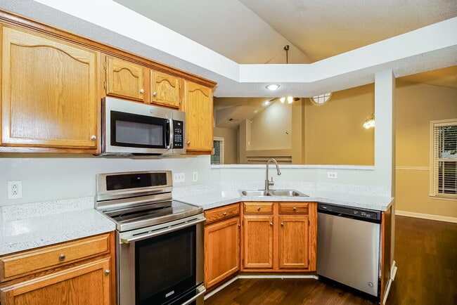 Building Photo - 7912 Trotter Rd