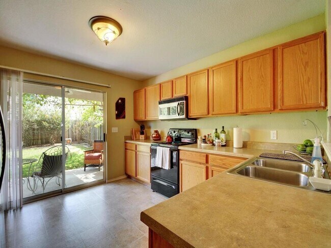 Building Photo - 1617 Poppy Seed Ln