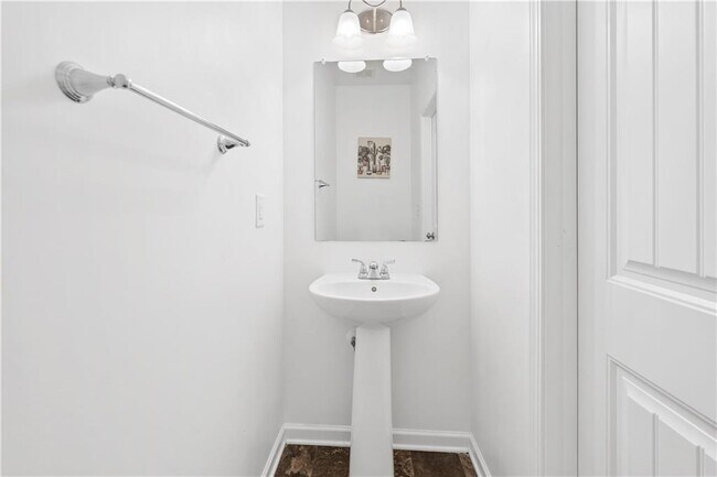 Building Photo - 1586 Garden View Dr