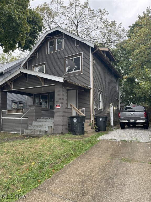 Building Photo - 832 E Buchtel Ave