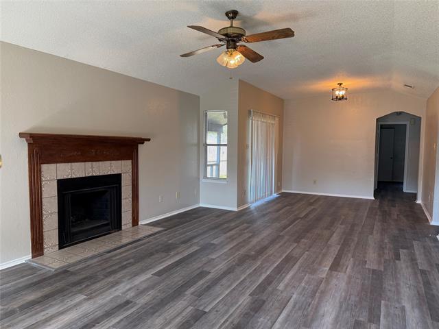 Building Photo - 5216 Carpenter Dr
