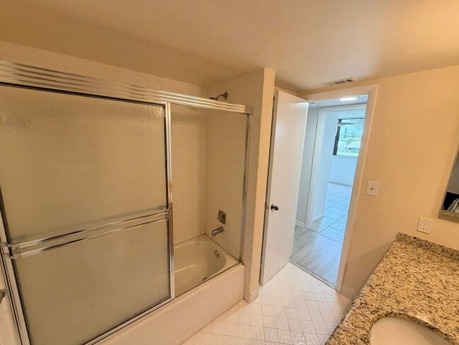 Building Photo - 6463 La Costa Dr