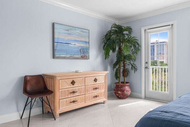 Building Photo - 950 Ponce De Leon Rd