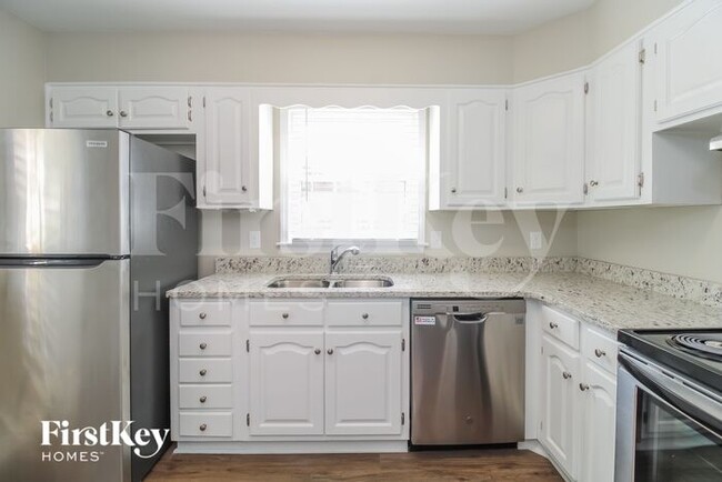 Building Photo - 4211 Bramlet Pl