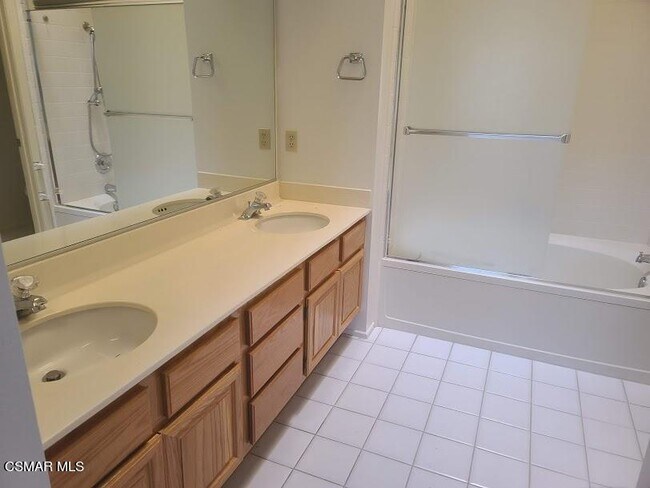 Building Photo - 1029 Amberton Ln