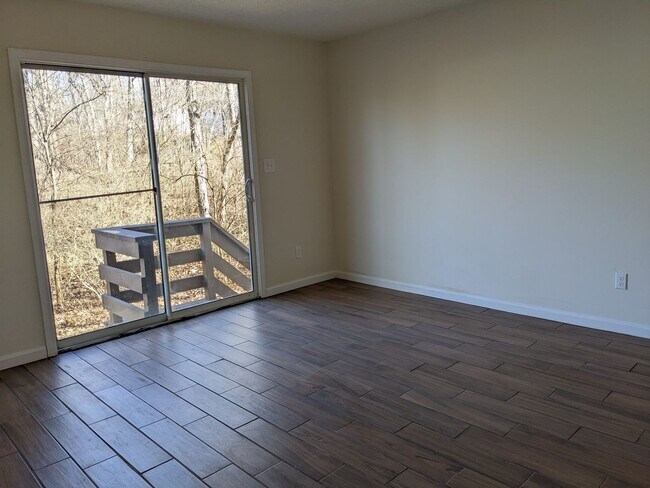 Building Photo - 4 Bed/1.5 baths House near I-44