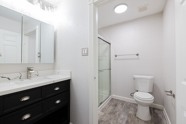 Building Photo - 11915 Greenmesa Dr