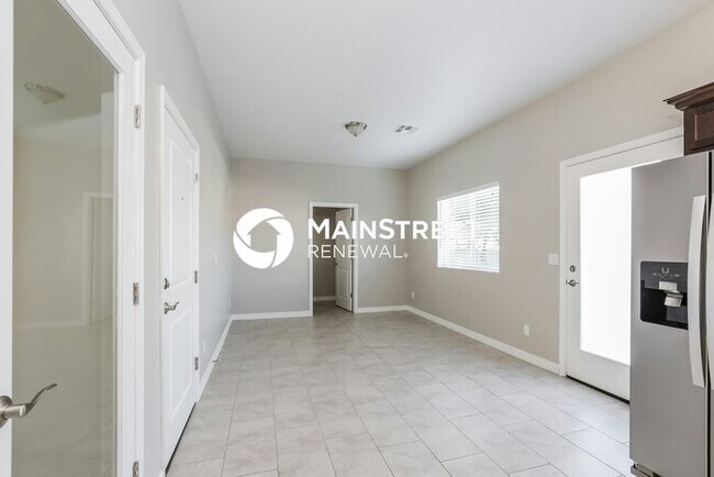 Building Photo - 3 Bedroom Pet-Friendly Home in Phoenix, AZ...