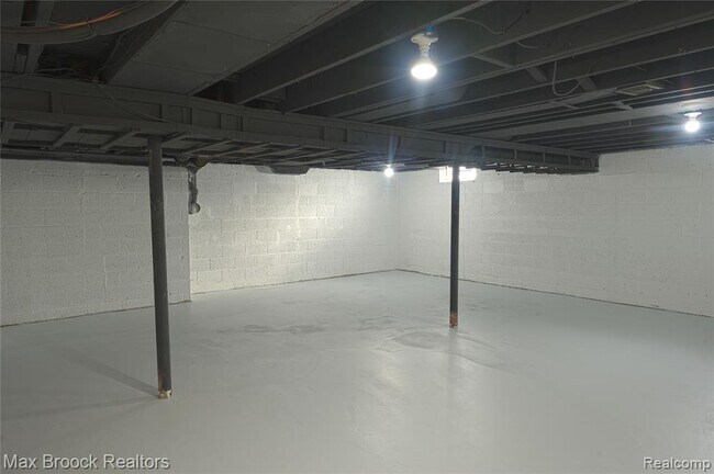 Building Photo - 23645 W Newell Cir