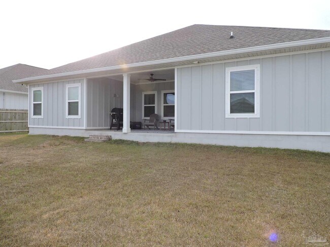 Building Photo - 10612 Davenport Lp