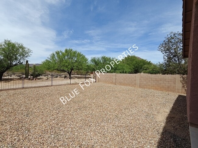 Building Photo - 5322 W Olivine Dr