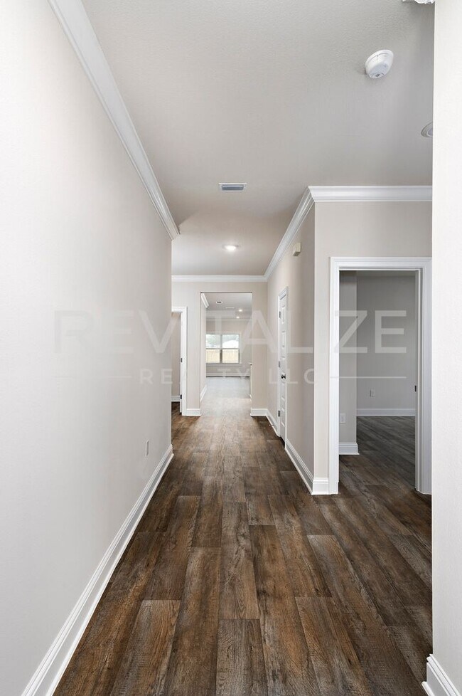 Building Photo - 14567 Dayton Cir