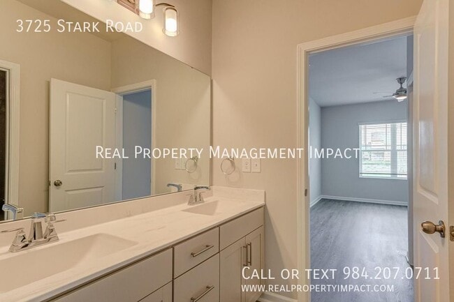 Building Photo - 3725 Stark rd