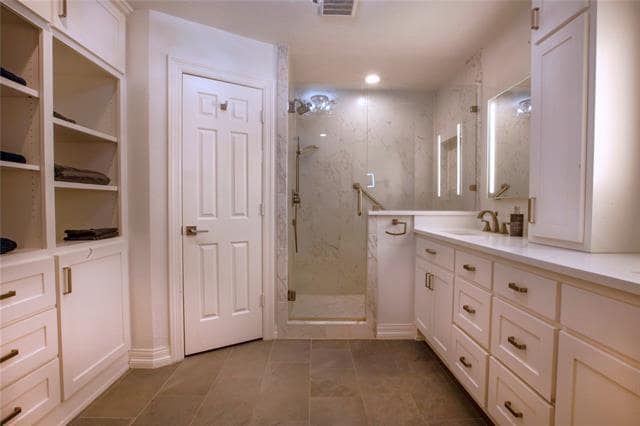 Building Photo - 6023 Steamboat Dr