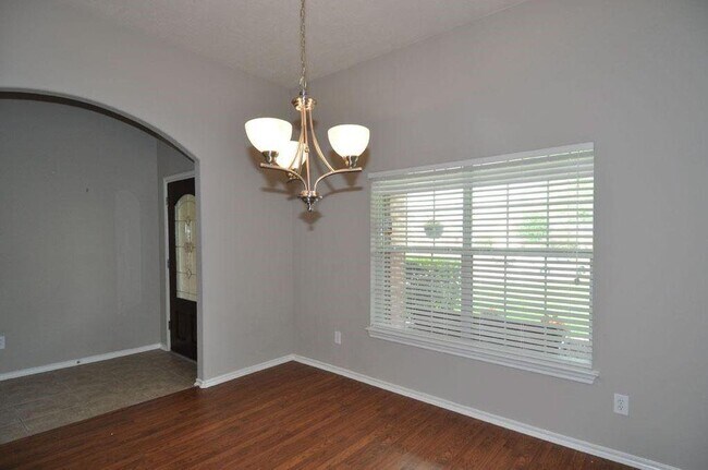 Building Photo - 17603 Sequoia View Ln