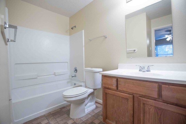 Building Photo - 7824 Comal St