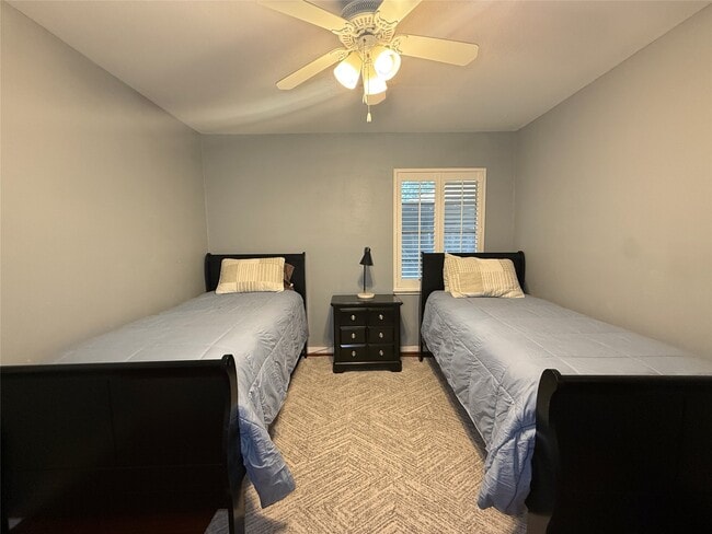 Building Photo - 3411 Linkwood Dr