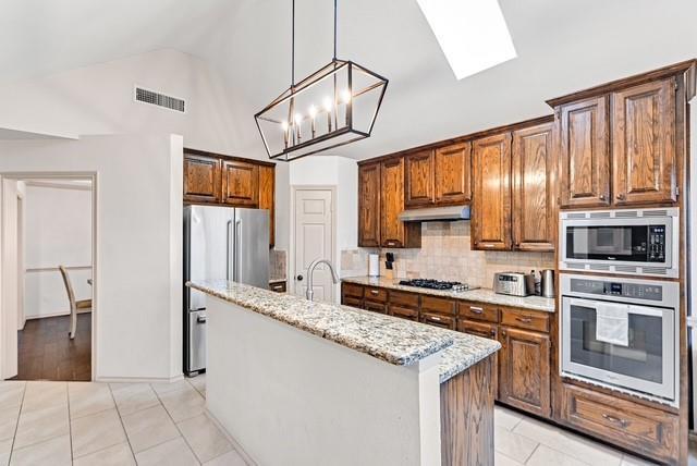 Building Photo - 5202 Heatherdale Dr