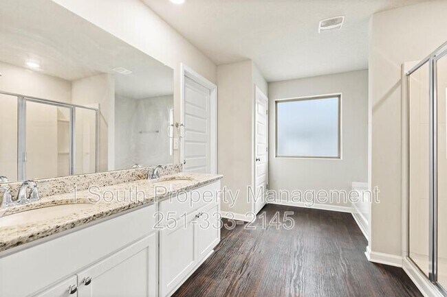 Building Photo - 724 Amador Avenue