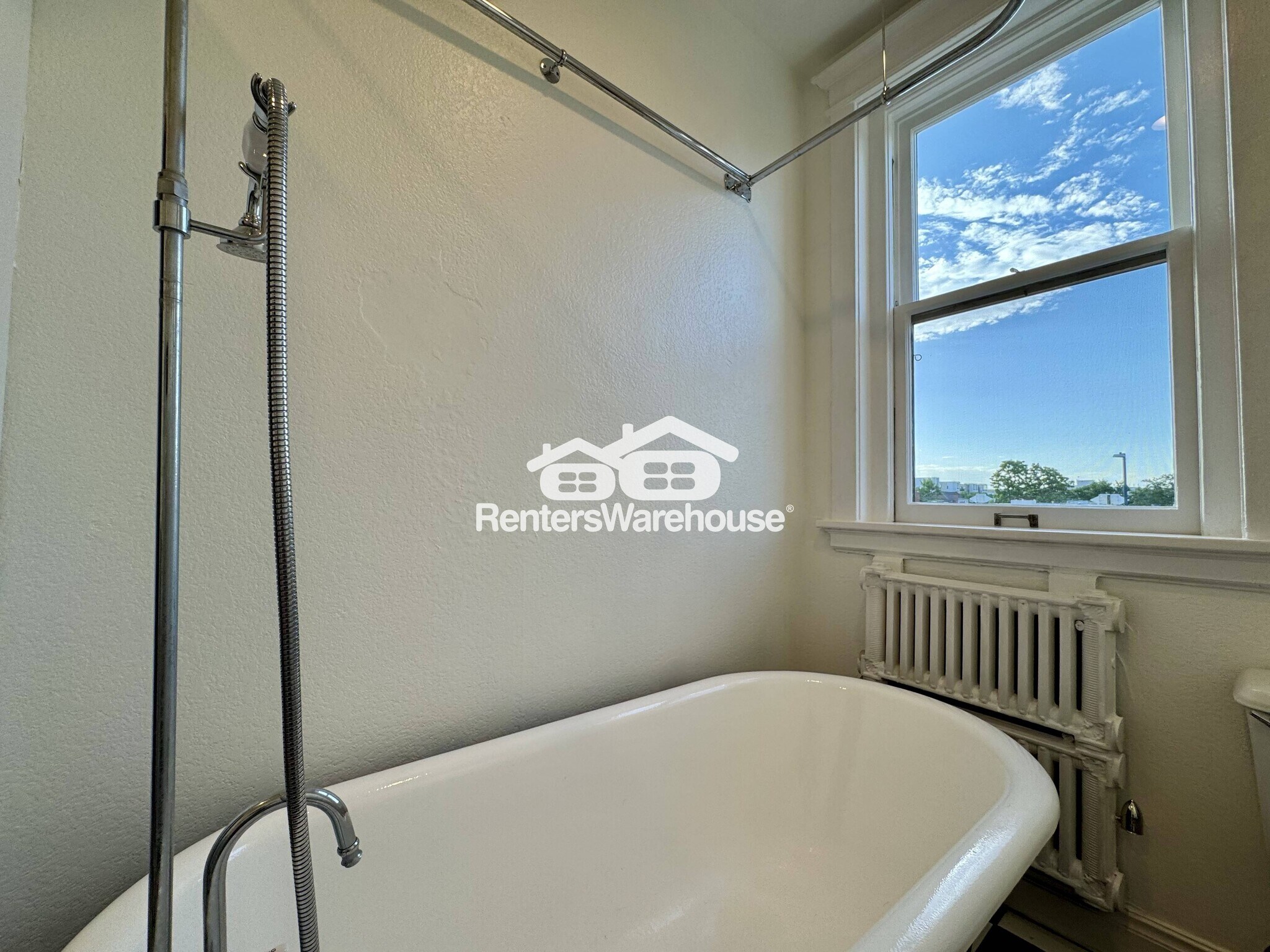 Building Photo - 1475 N Humboldt St