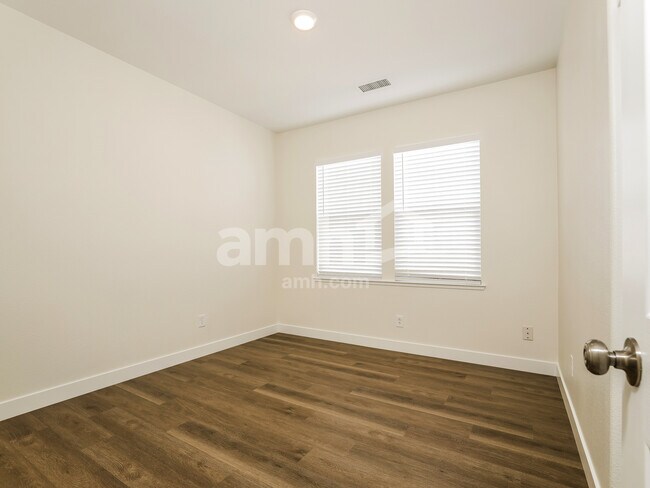 Building Photo - 7065 Sacred Cir