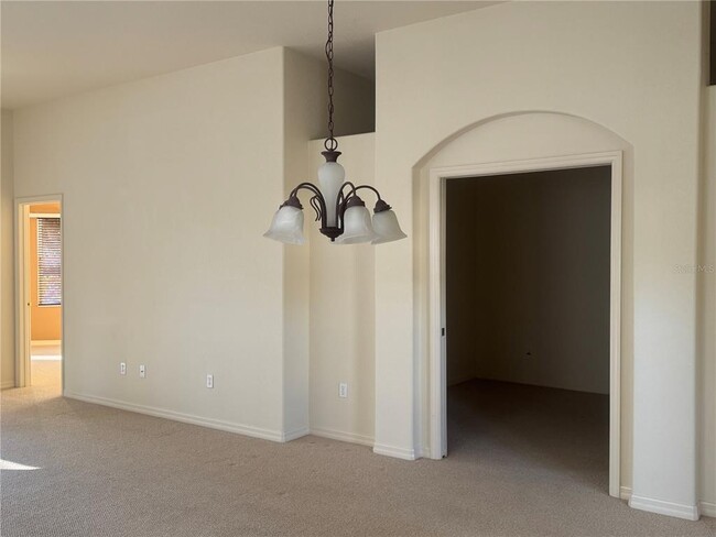 Building Photo - 1063 Topelis Dr