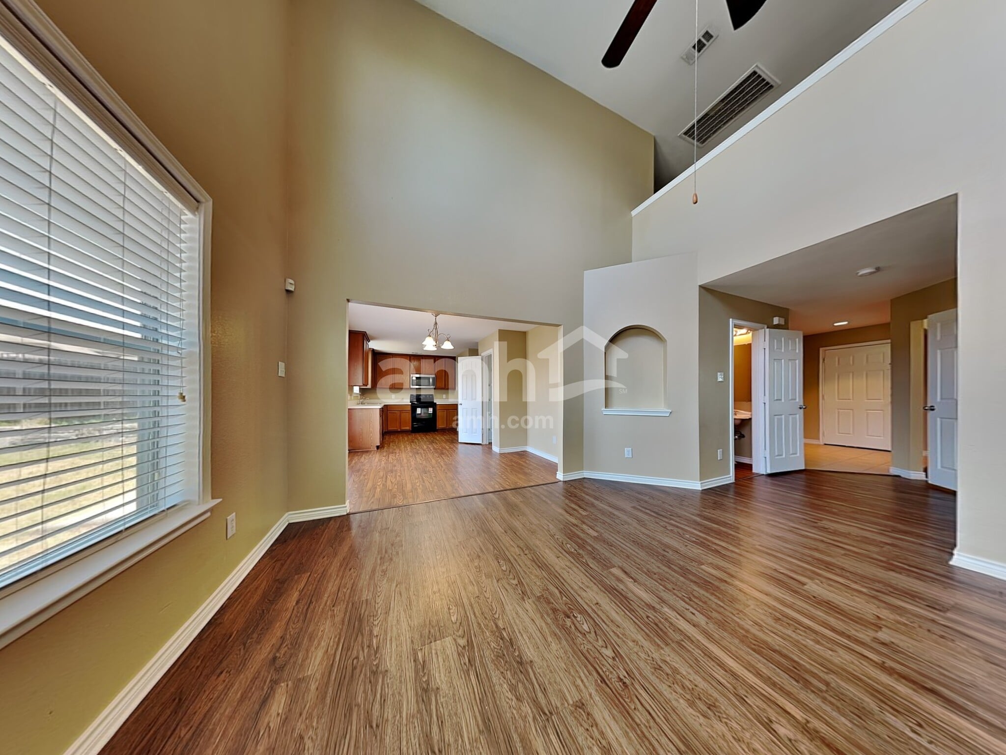 Building Photo - 8923 Wild Rose Ln