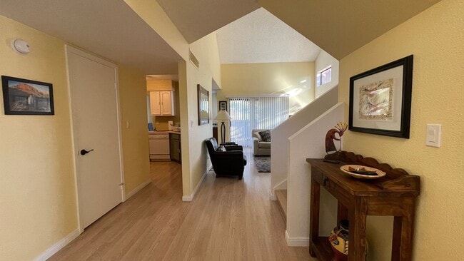 Building Photo - Furnished, 6-month minimum rental, Procure Only