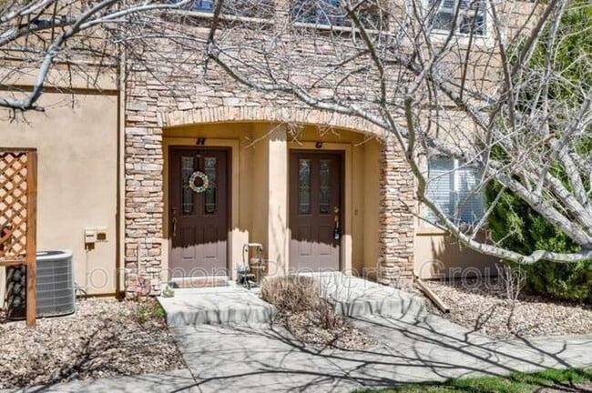 Building Photo - 1012 Sonoma Cir