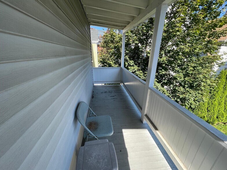Building Photo - 105 Bromfield Rd