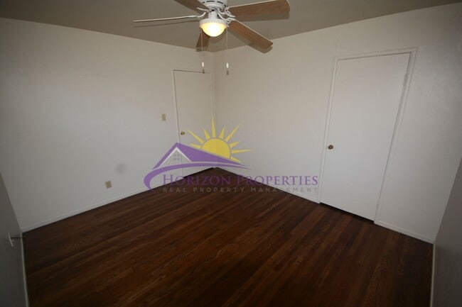 Building Photo - 2252/2254 Royale Rd