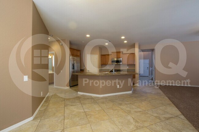 Building Photo - 4749 S Antonio