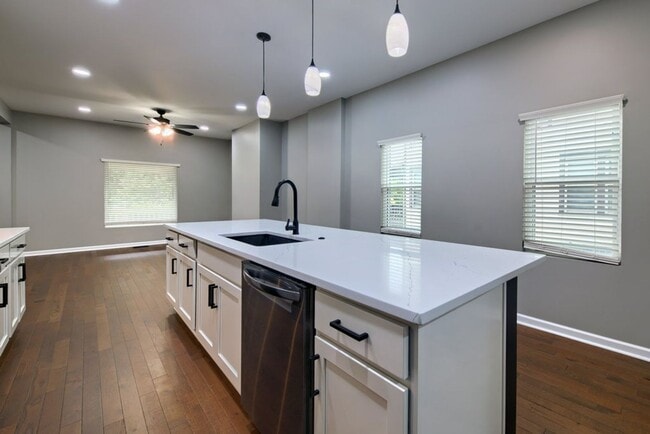Building Photo - North Campus OSU Renovated Single Family H...