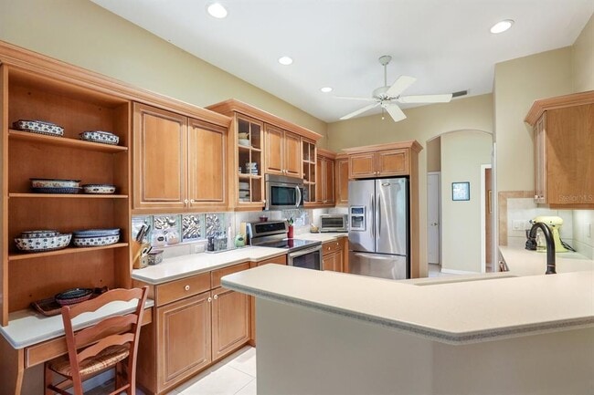 Building Photo - 4929 Old Creek Dr