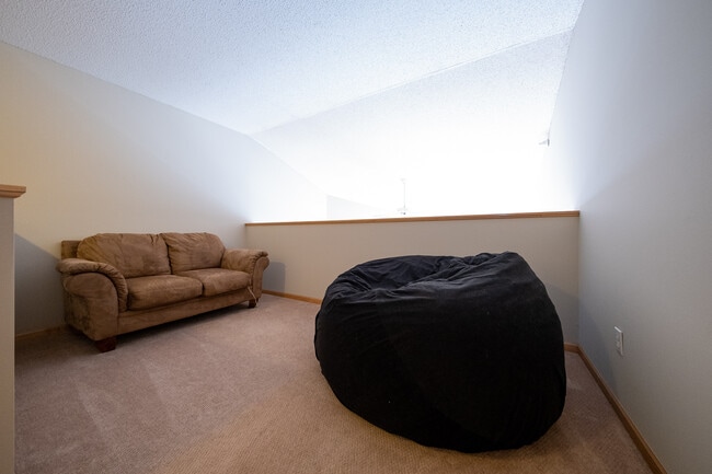 Building Photo - 9420 Marshall Rd