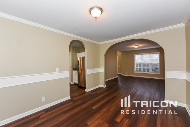 Building Photo - 104 Lindsey Dr