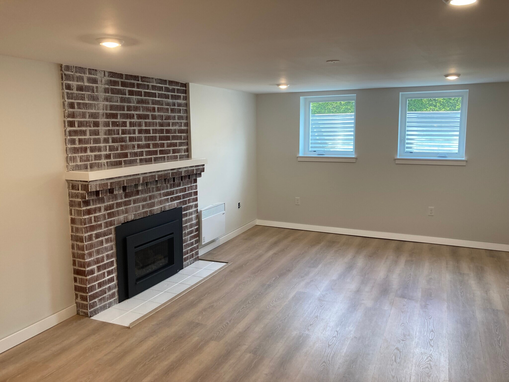 Building Photo - 3406 NE Rosa Parks Way