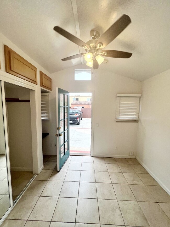 Building Photo - !!! OPEN HOUSE !!! - Sunday 4/12 - 2:00pm to 7:00pm