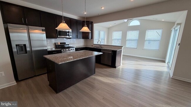 Building Photo - 35 Signal Knob Cottage Dr