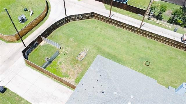 Building Photo - 704 Westwind Ln