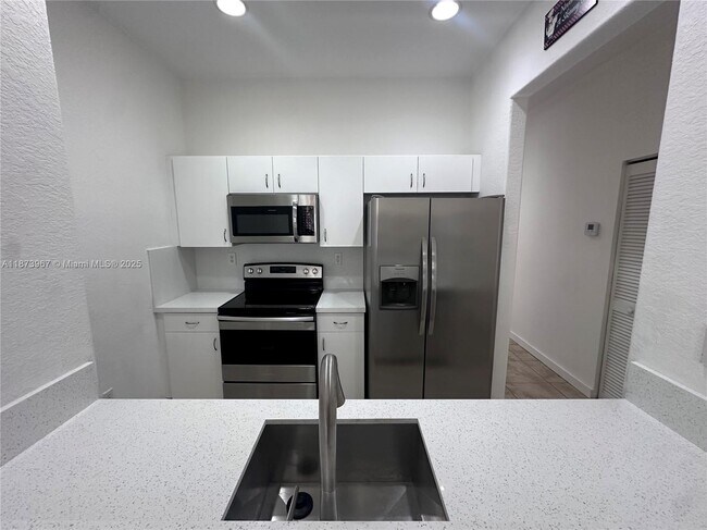 Building Photo - 11014 SW 237th Ln