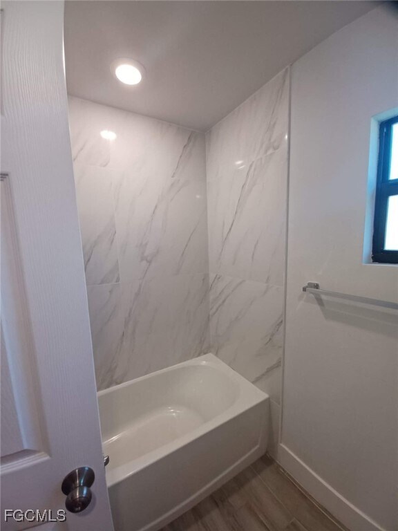 Building Photo - 117 SE 13th St