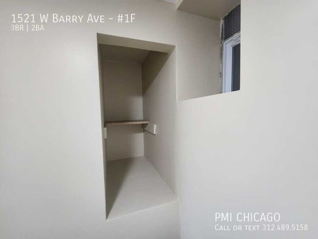 Building Photo - 1521 W Barry Ave