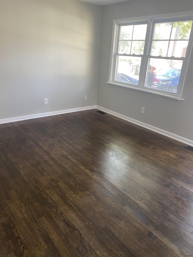 Building Photo - 3603 Cedarwood Way