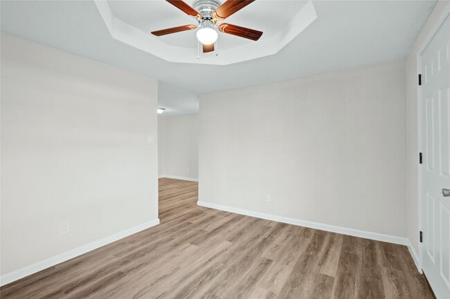 Building Photo - 207 E Bernard St