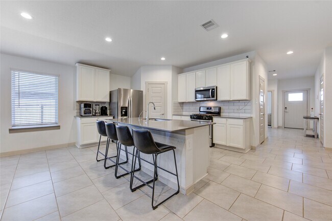 Building Photo - 4006 Elk Crk Ct