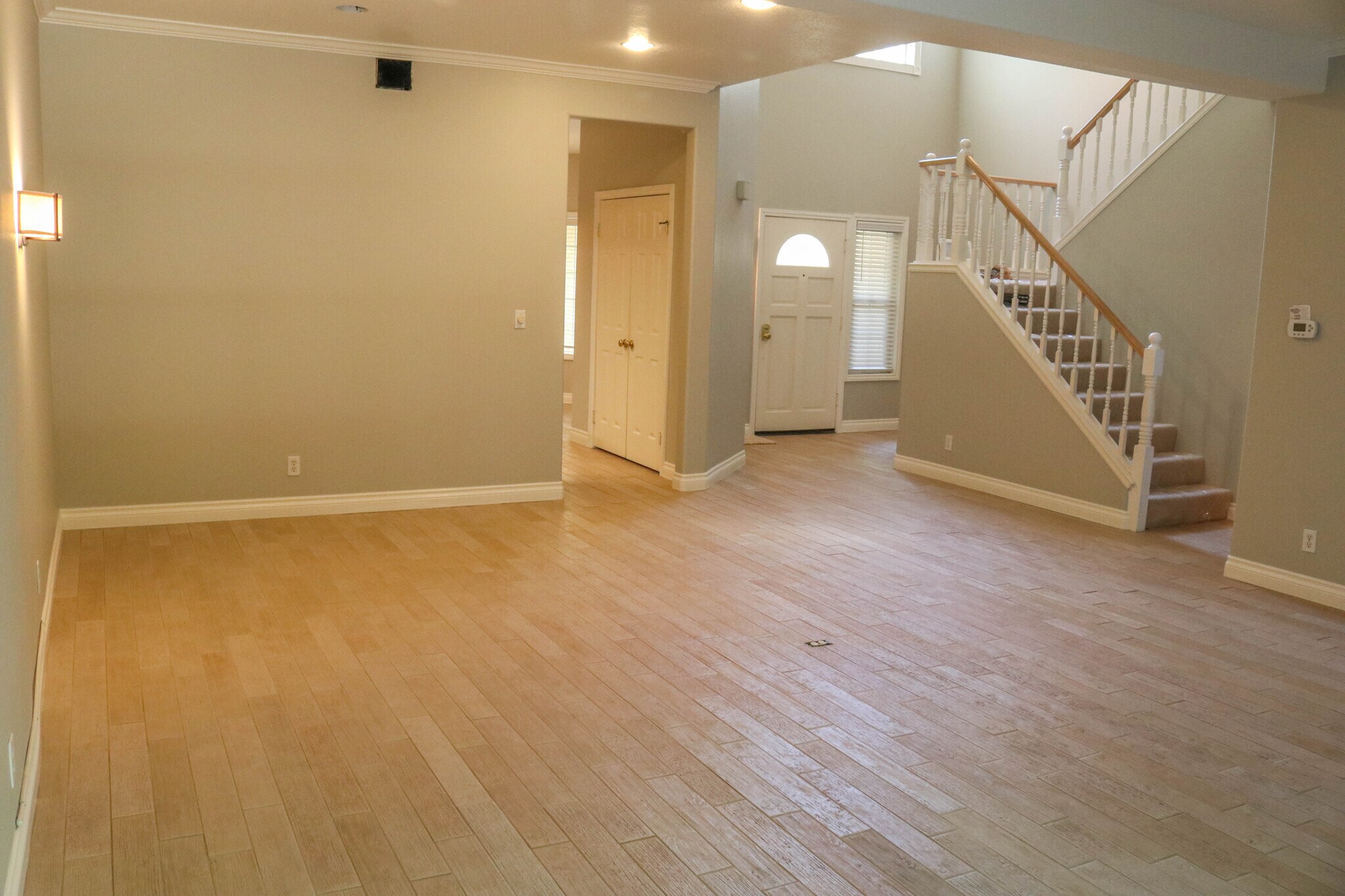 Building Photo - 1032 Cherry Creek Cir